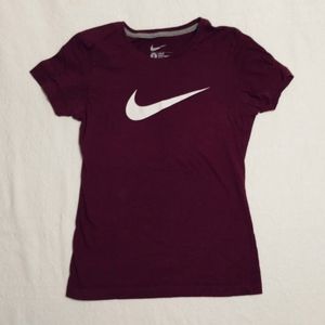 Nike T-shirt